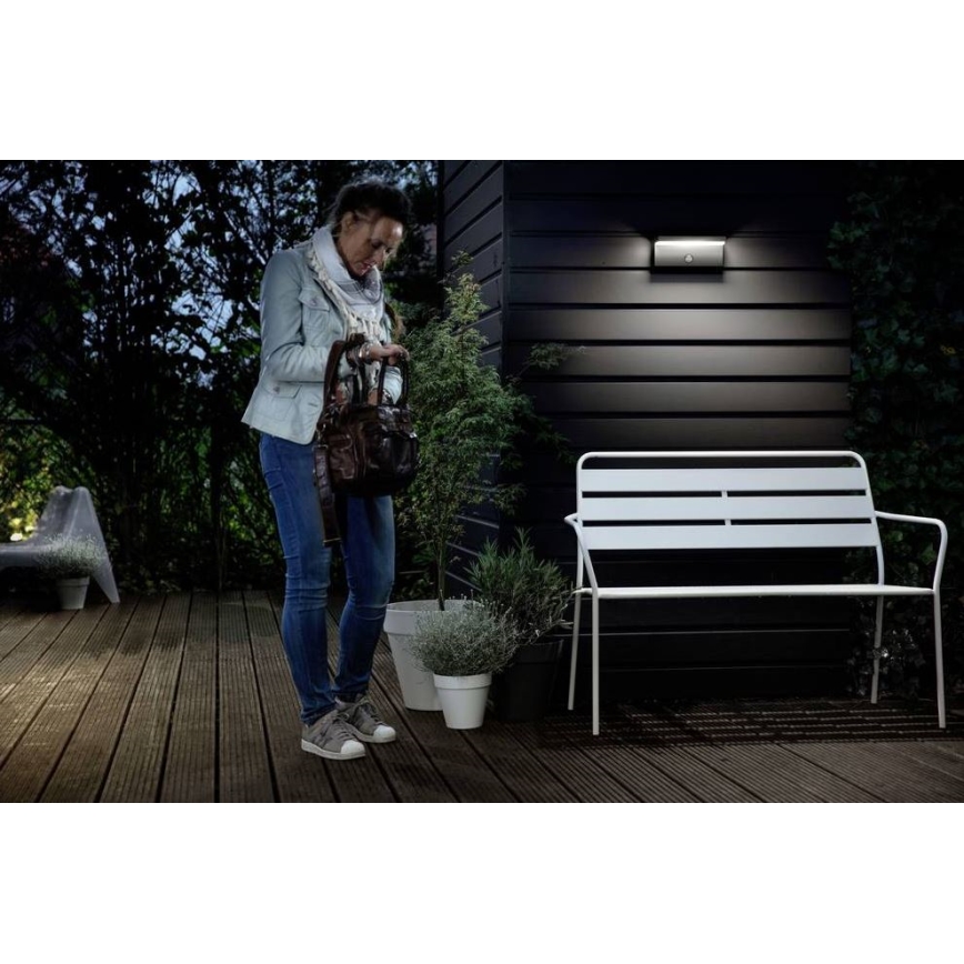 Philips - LED Venkovní nástěnné svítidlo se senzorem BUSTAN LED/3,8W/230V 4000K IP44