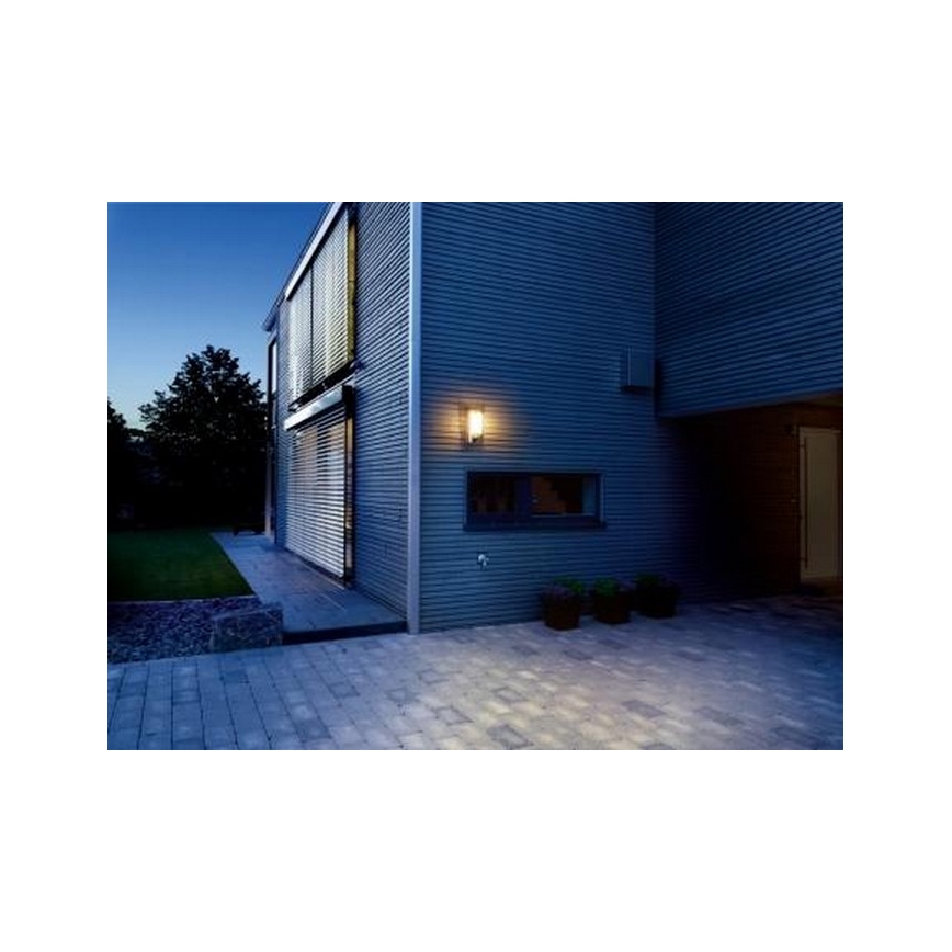 Philips - Venkovní nástěnné svítidlo se senzorem BRIDGE 1xE27/15W/230V IP44