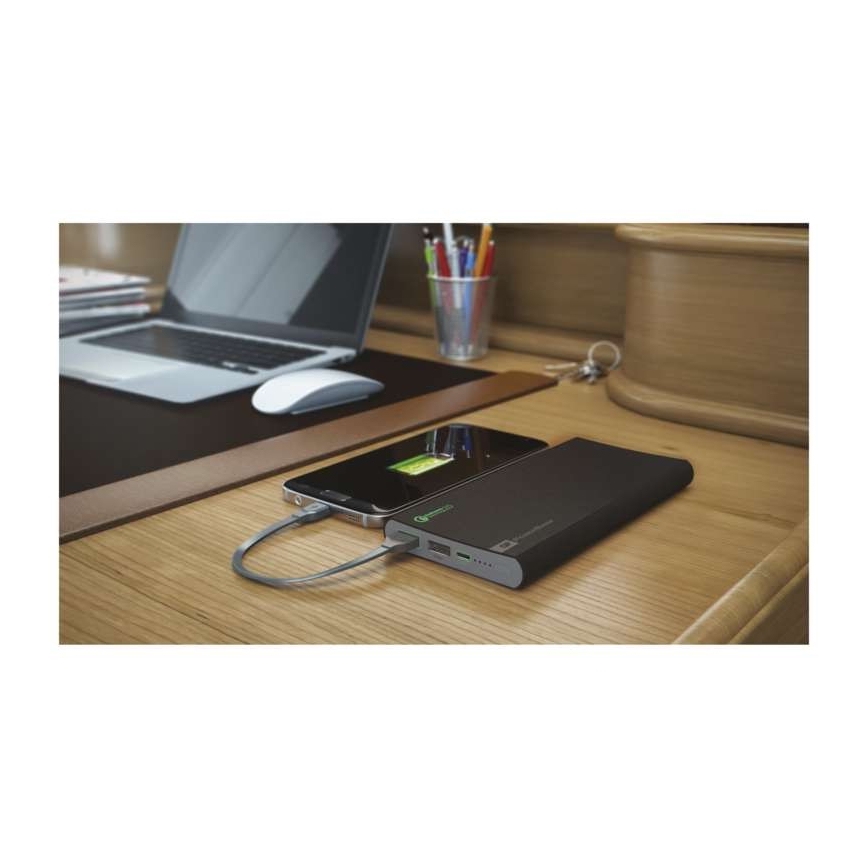 Power Bank 10 000 mAh/3,7 V doba nabíjení 4,5 hodiny