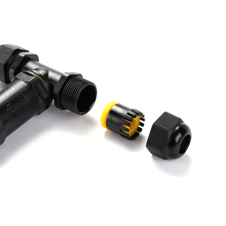 Propojovací T konektor IP68 450V