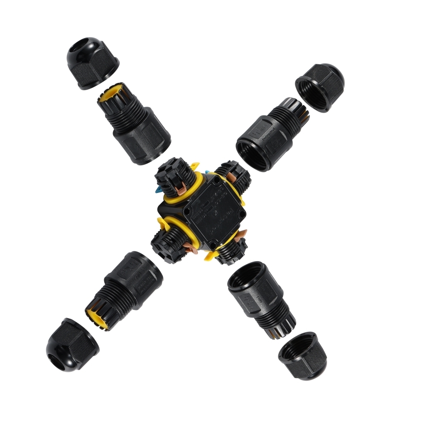 Propojovací X konektor IP68 450V