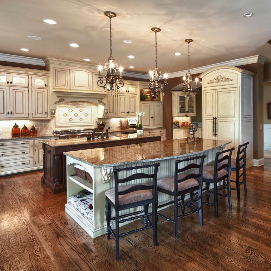 Quoizel - Lustr na řetězu MARQUETTE 3xE14/60W/230V bronzová