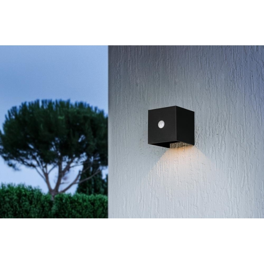 Retlux - LED Solární nástěnné svítidlo se senzorem LED/1W/3,7V 1200 mAh IP44 černá