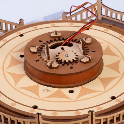 RoboTime - 3D skládačka hrací skříňky Klasický kolotoč 5V