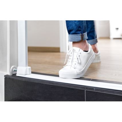 Safety 1st - Bezpečnostní zábrana FLAT STEP bílá