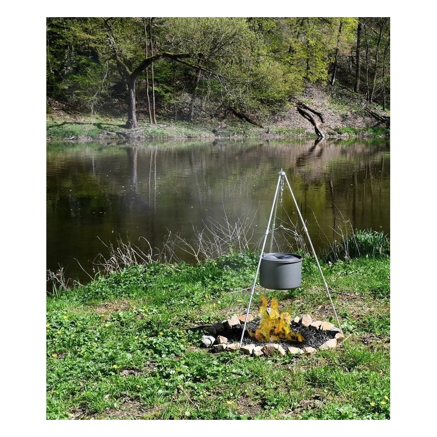 Skládací trojnožka na kotlík 86 cm