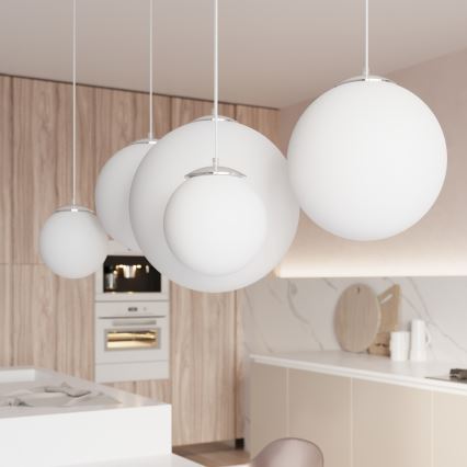 Lustr na lanku UGO 1xE27/15W/230V pr. 40 cm bílá/lesklý chrom
