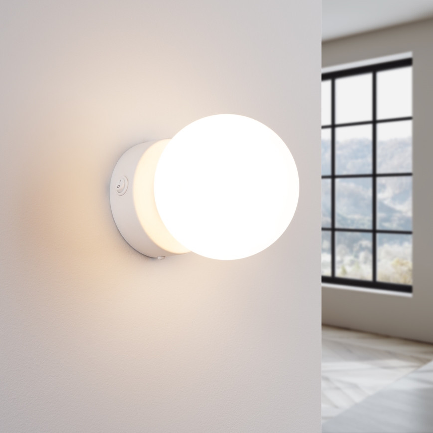 Nástěnné svítidlo YOLI 1xG9/8W/230V bílá