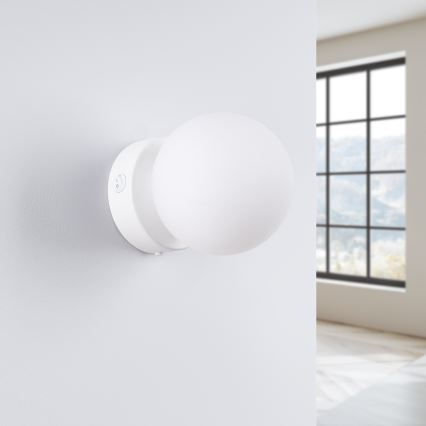 Nástěnné svítidlo YOLI 1xG9/8W/230V bílá