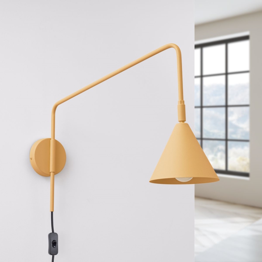 Nástěnná lampa NOX 1xE14/10W/230V zlatá