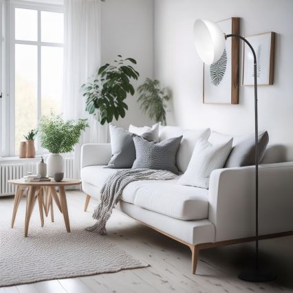 Stojací lampa ZACK 1xE27/15W/230V černá