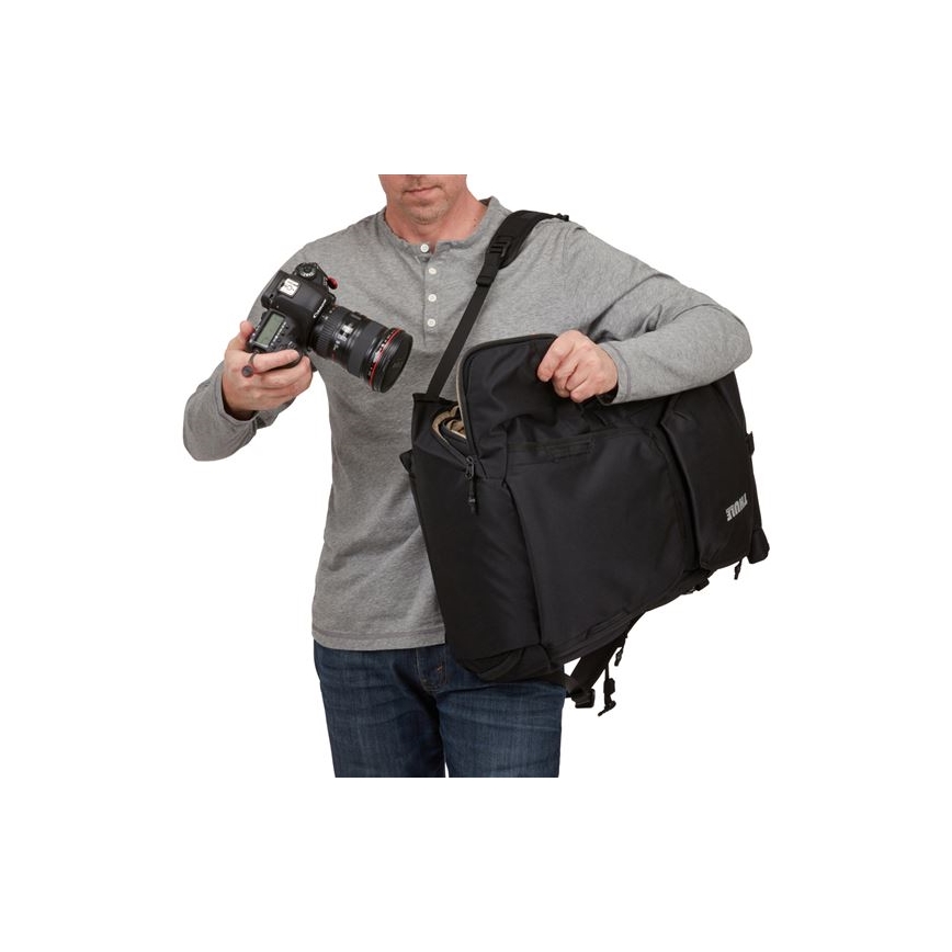 Thule TL-TCDK232K - Fotobatoh Covert 32 l černá
