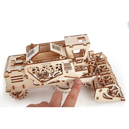 Ugears - 3D dřevěné mechanické puzzle Kombajn