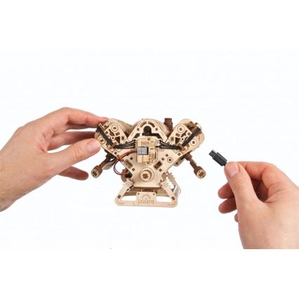 Ugears - 3D dřevěné mechanické puzzle Motor V8