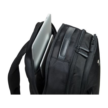 Victorinox - Batoh na notebook 15,6" Essentials 22 l černá