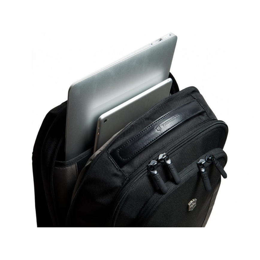 Victorinox - Batoh na notebook 15" Compact 15 l černá