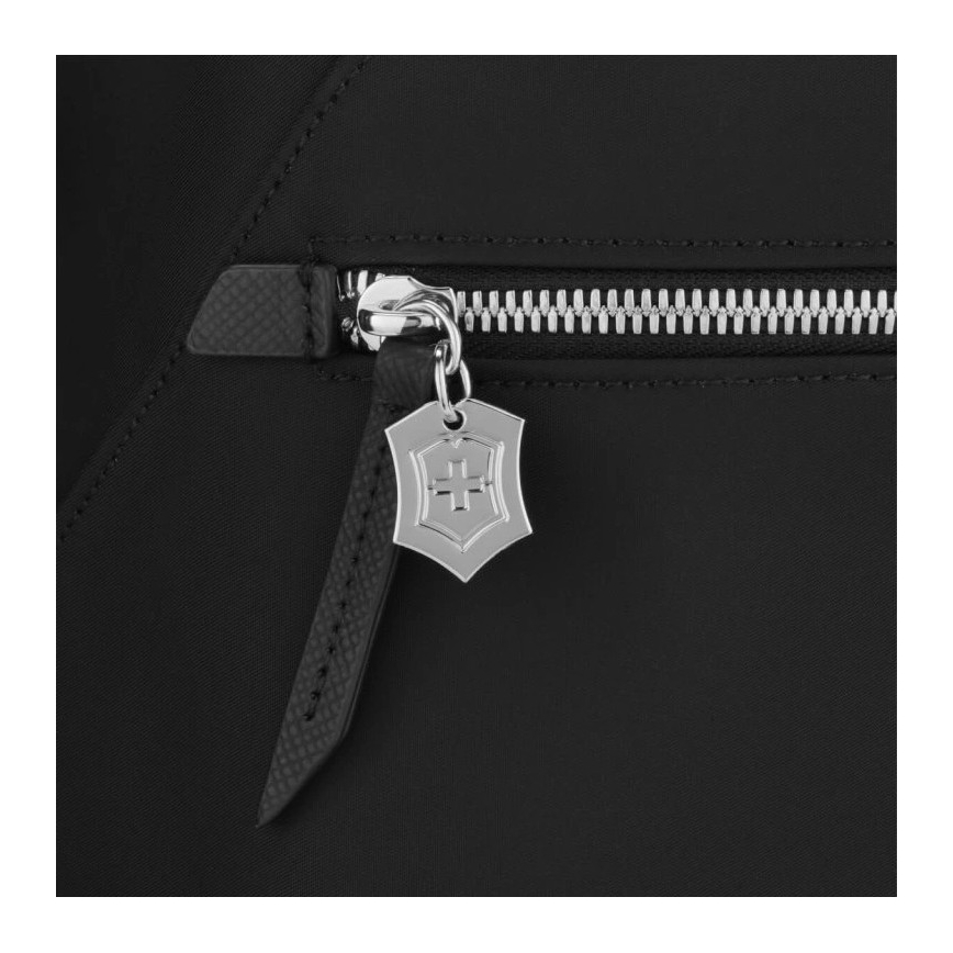 Victorinox - Batoh Victoria Signature Deluxe 18 l černá