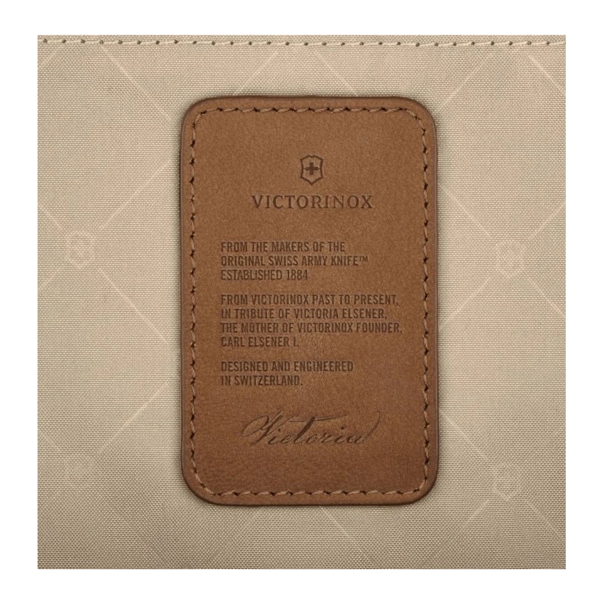 Victorinox - Batoh Victoria Signature Deluxe 18 l černá