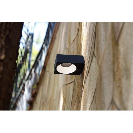 Viking - LED Stmívatelné solární nástěnné svítidlo se senzorem LED/2W/3,7V IP65 4000K 2000 mAh