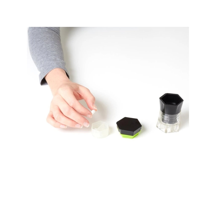 Vitility - Dávkovač a kráječ pilulek 5v1 černá