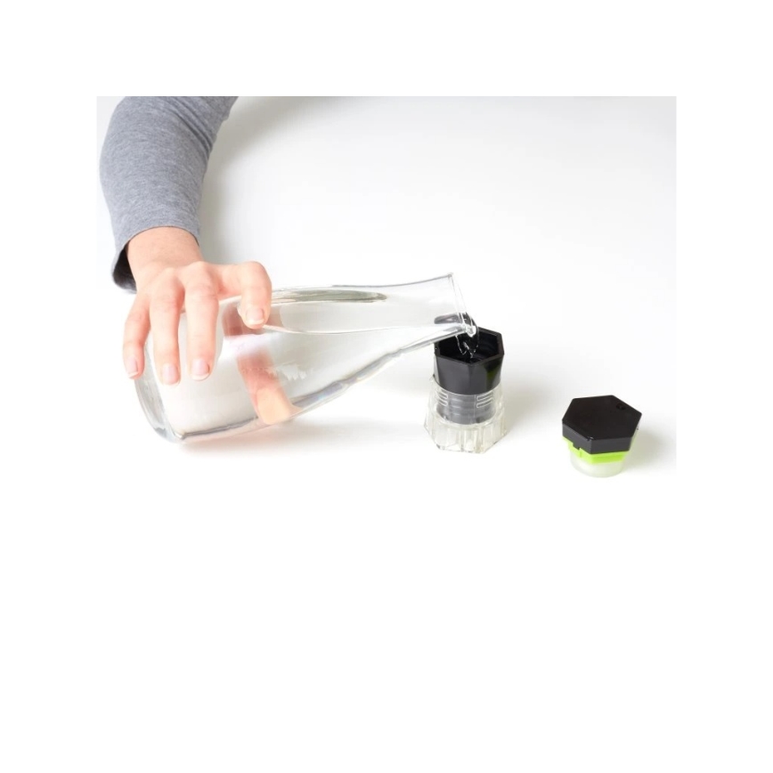 Vitility - Dávkovač a kráječ pilulek 5v1 černá