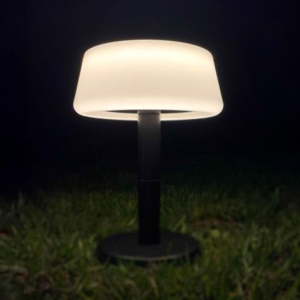 Zuma Line - LED Stmívatelná solární nabíjecí stolní lampa LED/2,2W/2000 mAh IP44 černá